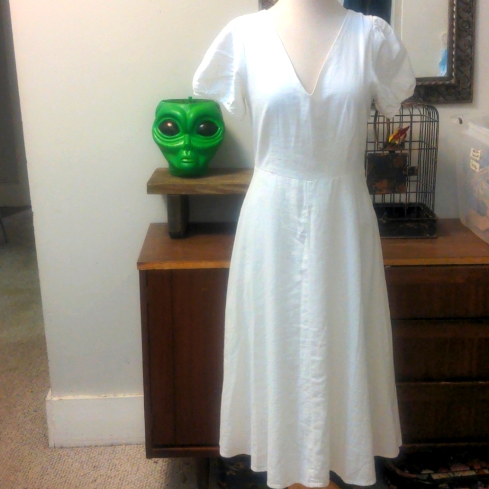 Gap White V- Neck Midi Dress NWT
